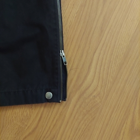 Y2K Vintage GAP black utility capri pants 100% cotton Sz 2 - Picture 2 of 9